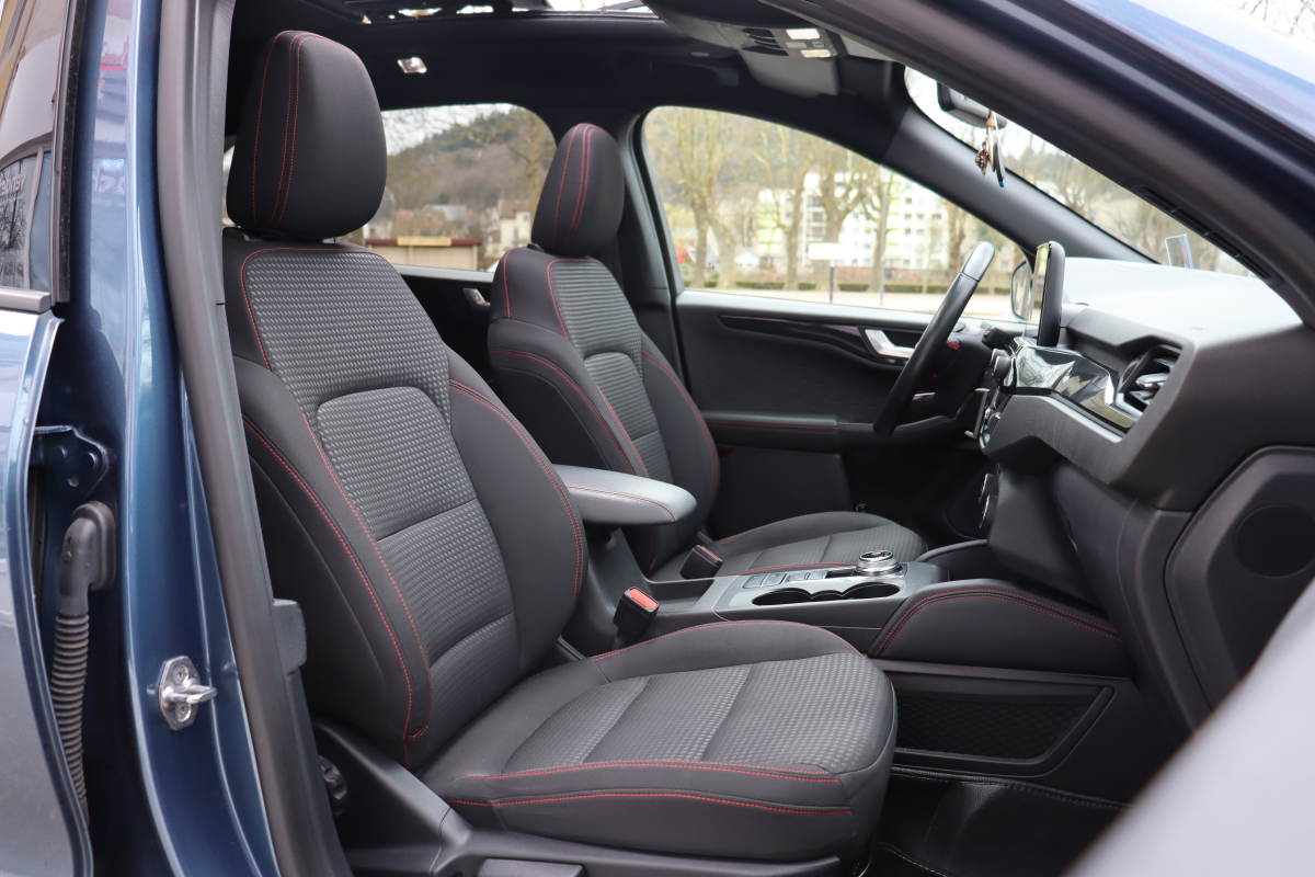 Ford Kuga — 9