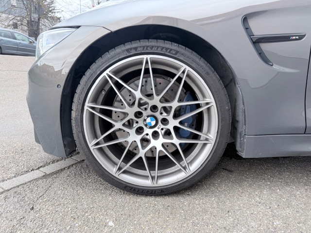 Bmw M4 — 20