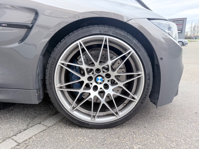 Bmw M4 — 22