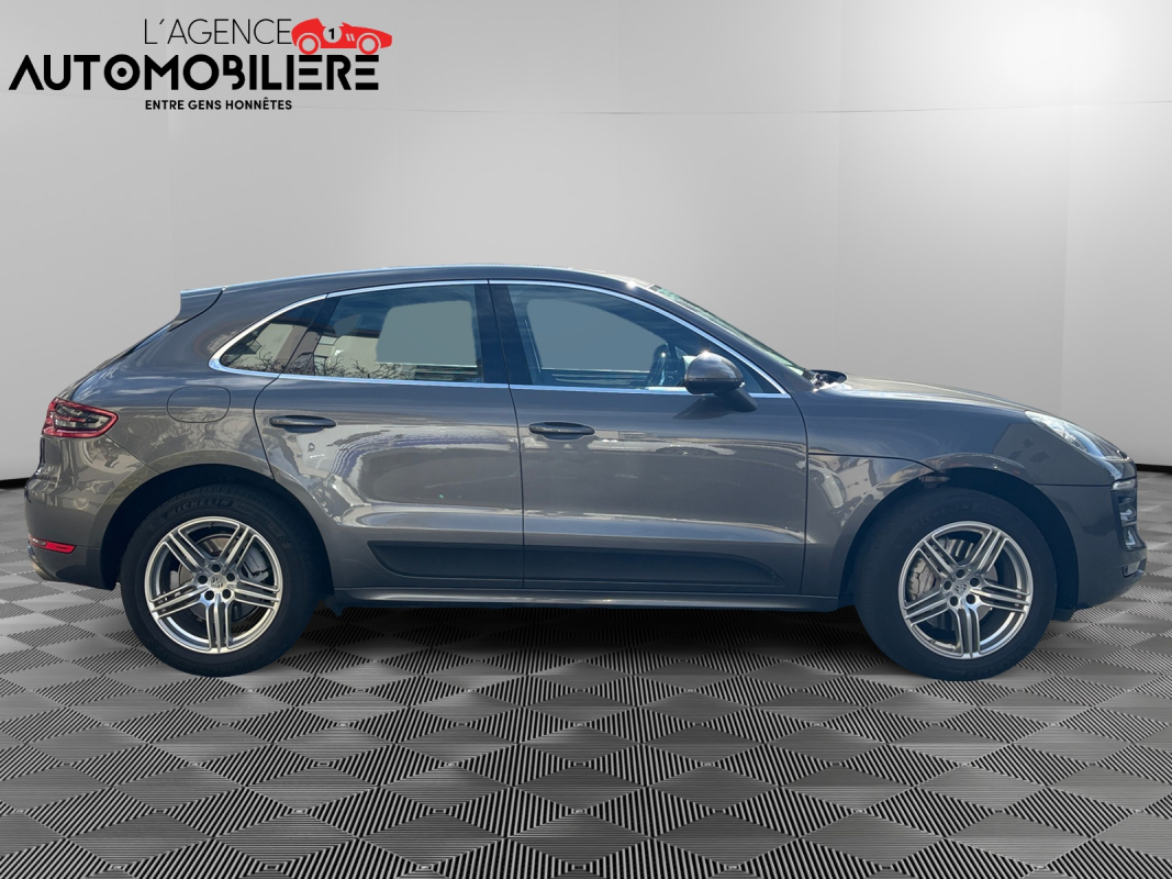 Porsche Macan — 2