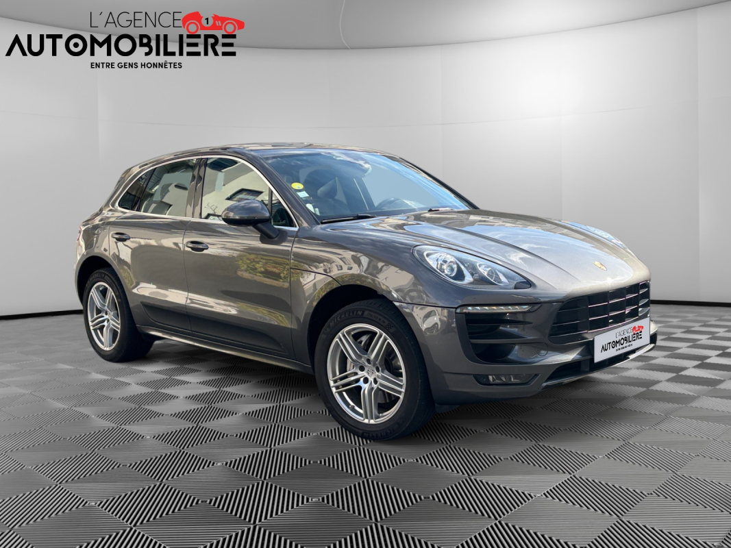 Porsche Macan — 4