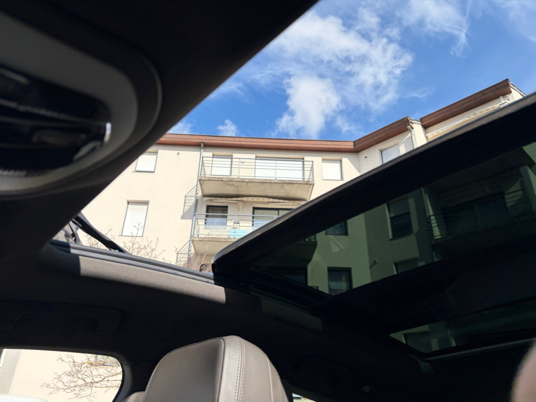 Porsche Macan — 19