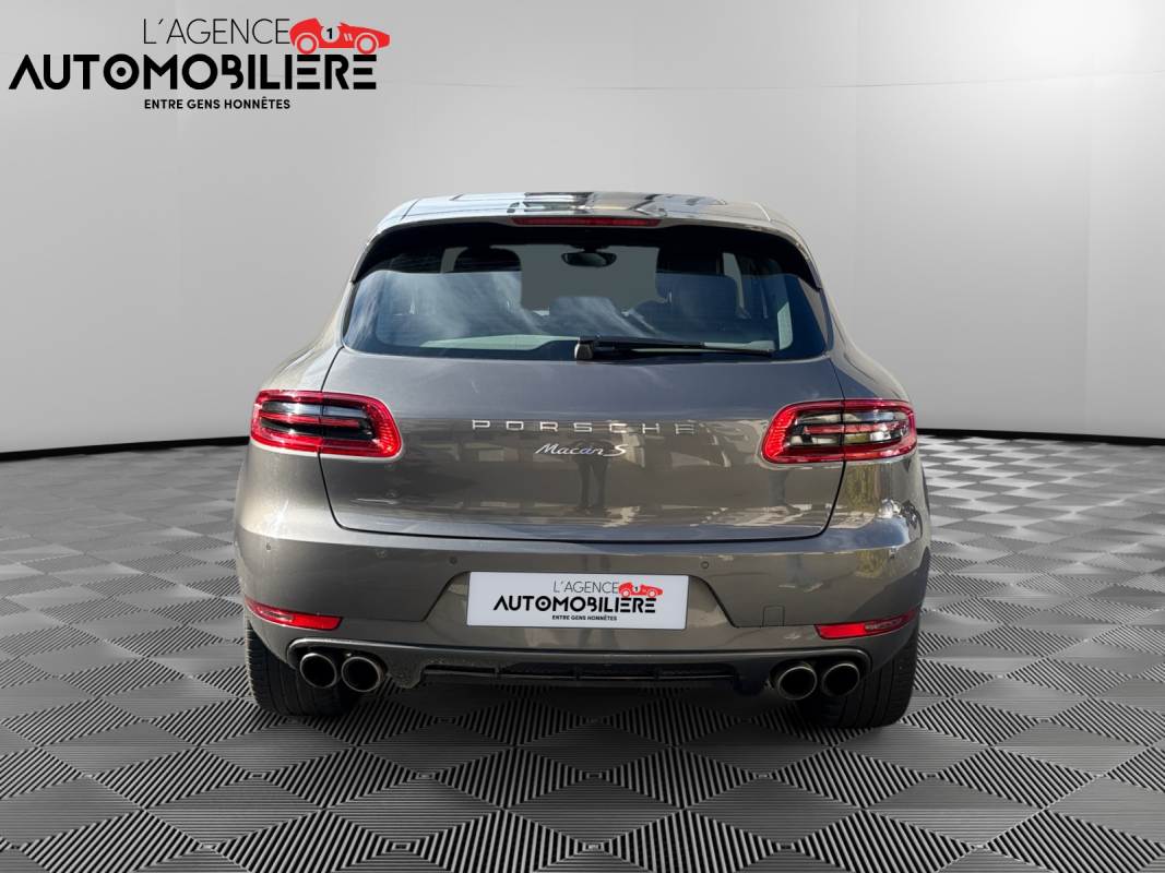 Porsche Macan — 8