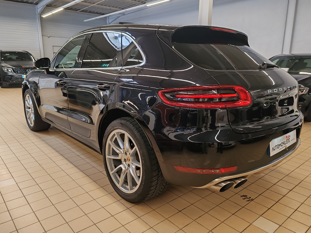 Porsche Macan — 7