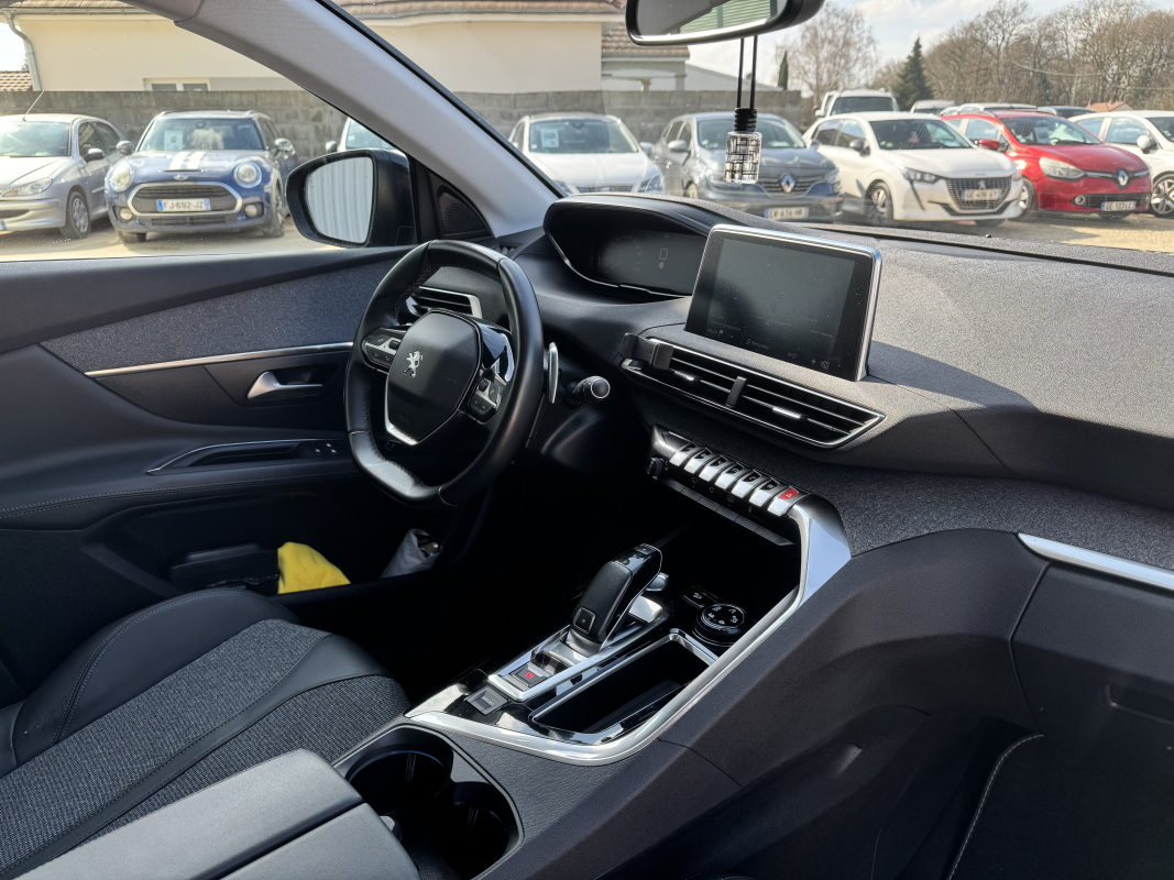 Peugeot 3008 — 19