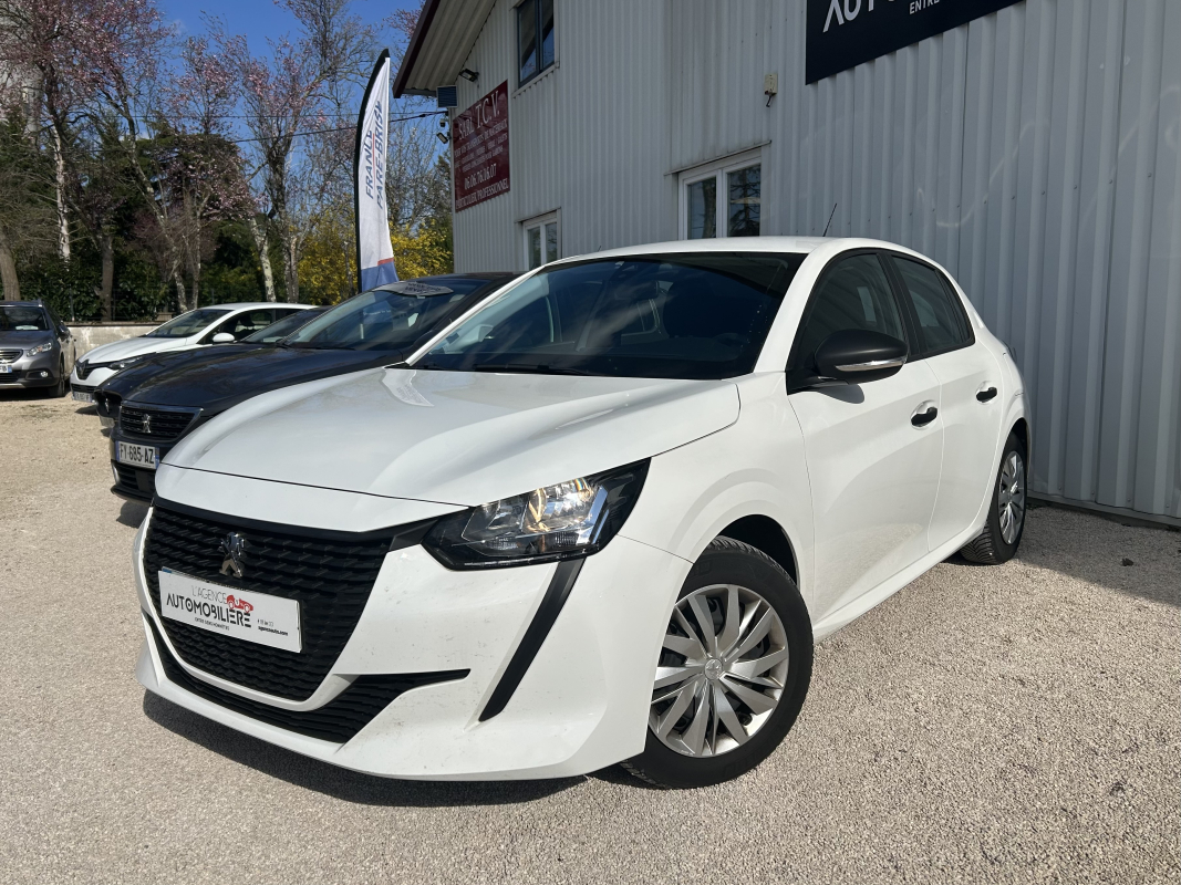 Peugeot 208 — 3