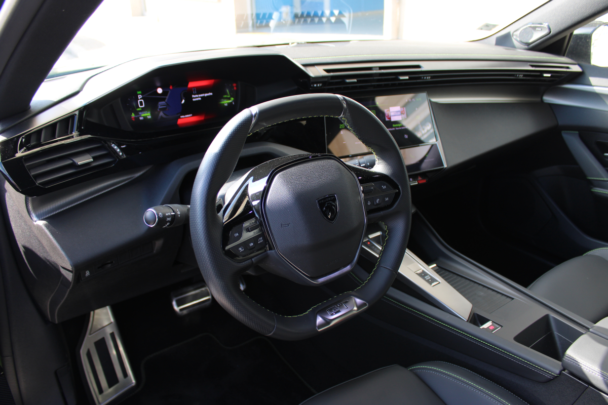 Peugeot 308 — 11