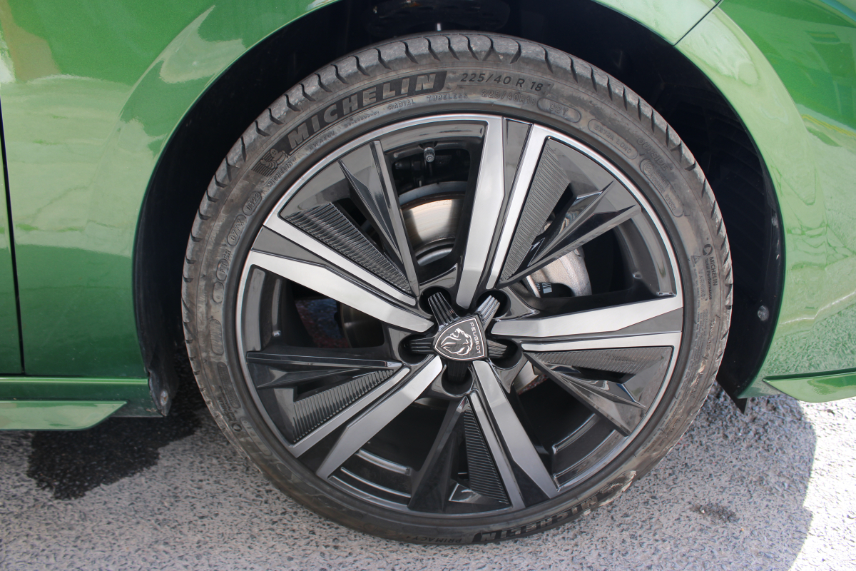 Peugeot 308 — 26