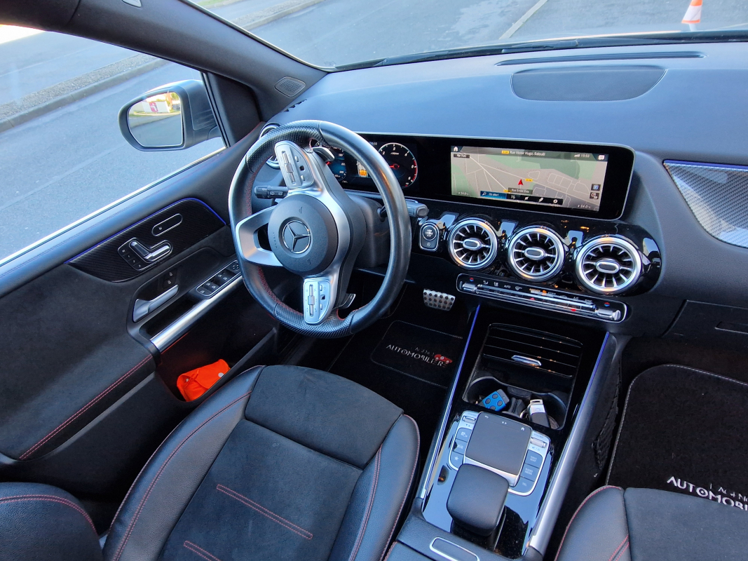 Mercedes Classe B — 26