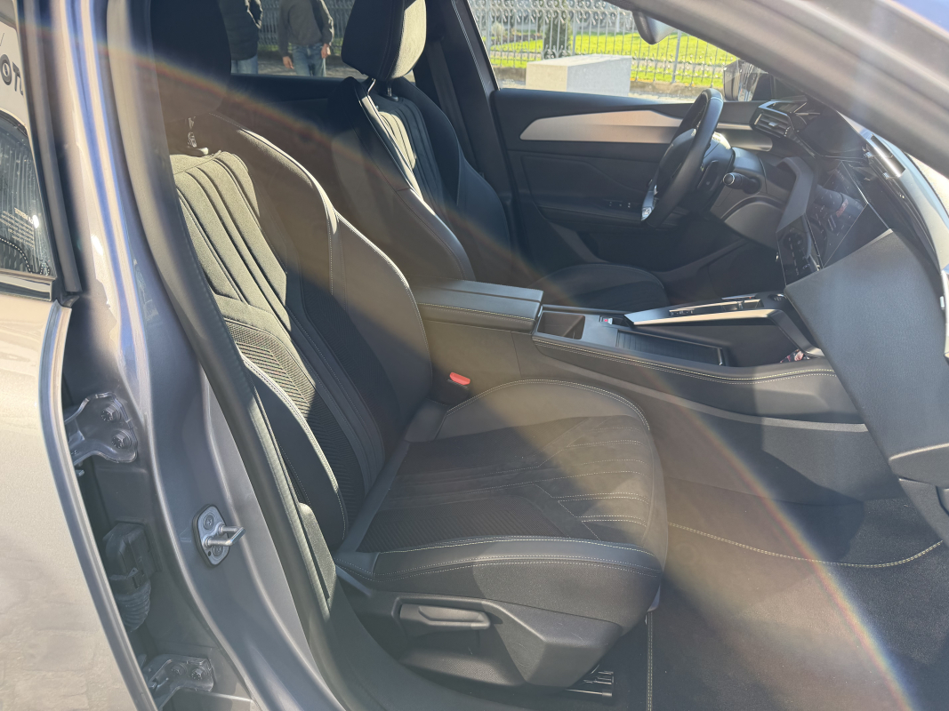 Peugeot 308 — 24