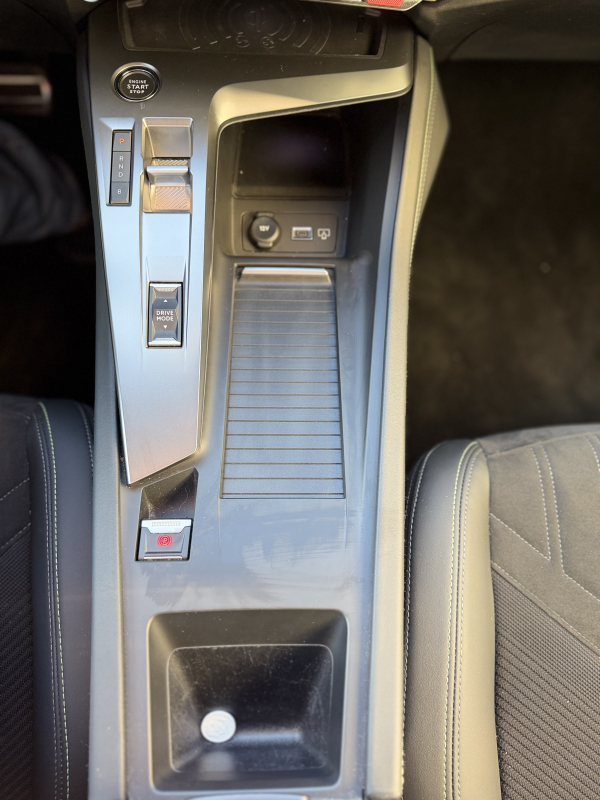 Peugeot 308 — 19