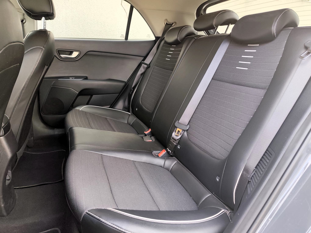 Kia Rio — 16