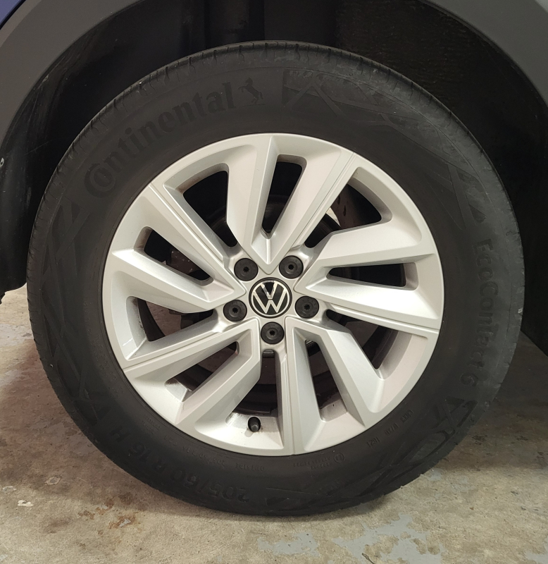 Volkswagen T-Cross — 32