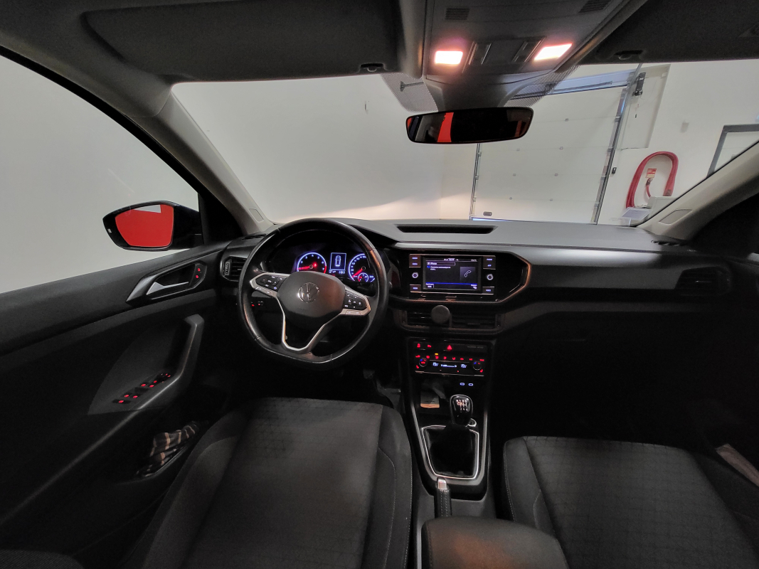 Volkswagen T-Cross — 10