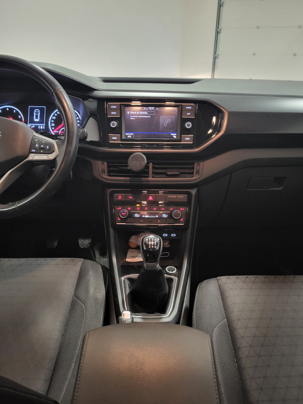 Volkswagen T-Cross — 21