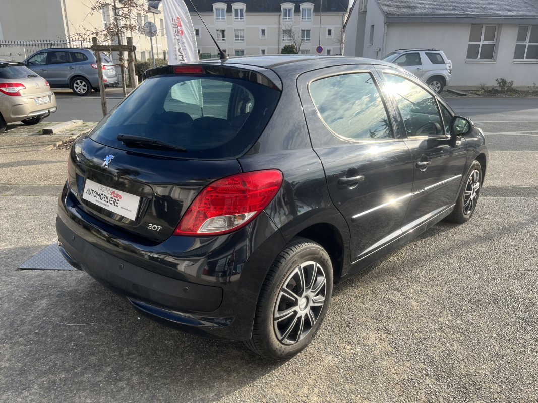 Peugeot 207 — 5