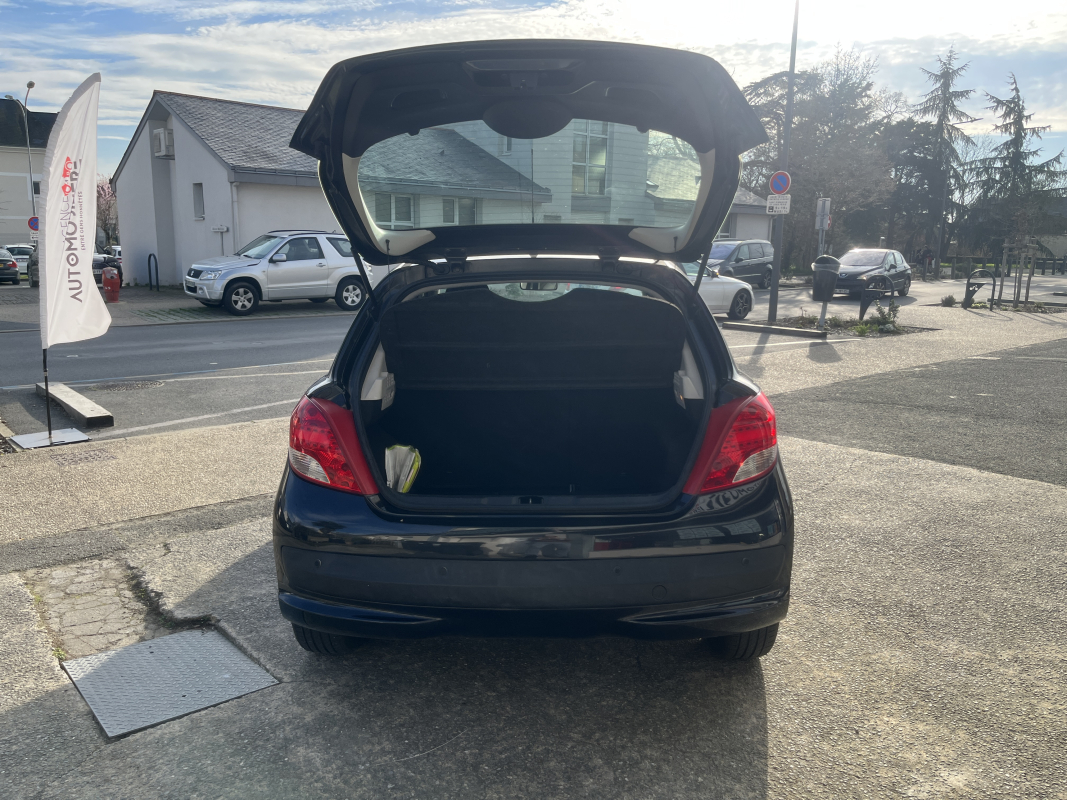 Peugeot 207 — 9