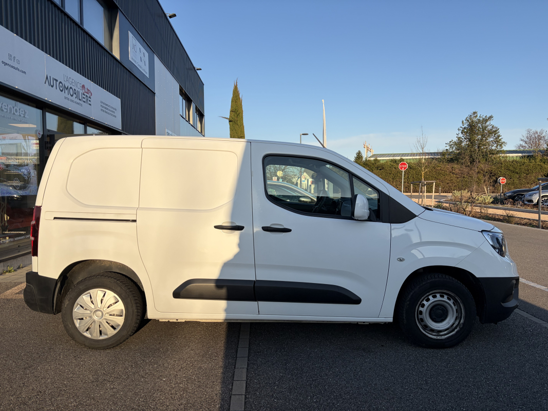 Opel Combo — 23