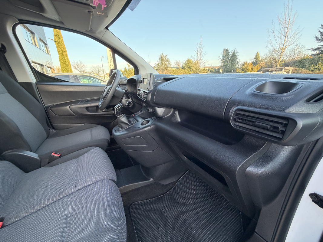 Opel Combo — 17
