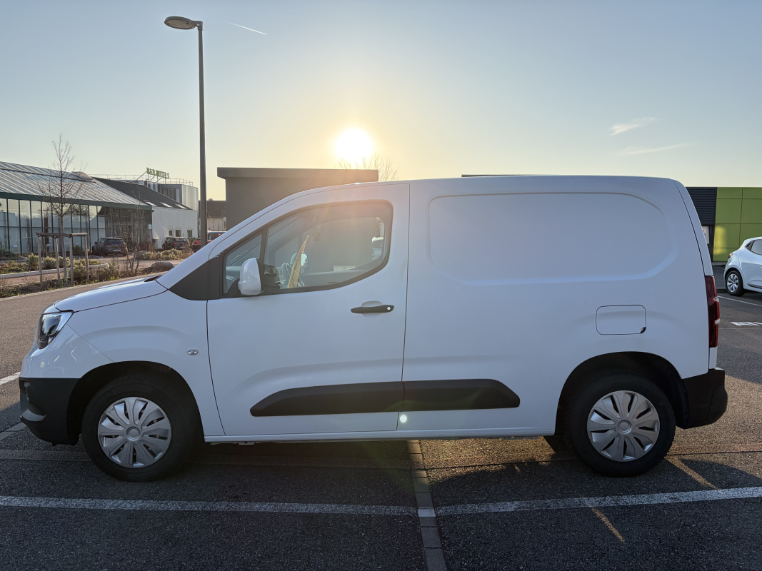 Opel Combo — 24