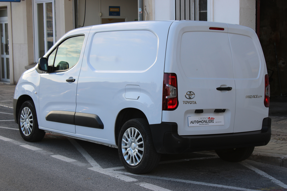 Toyota PROACE CITY — 7