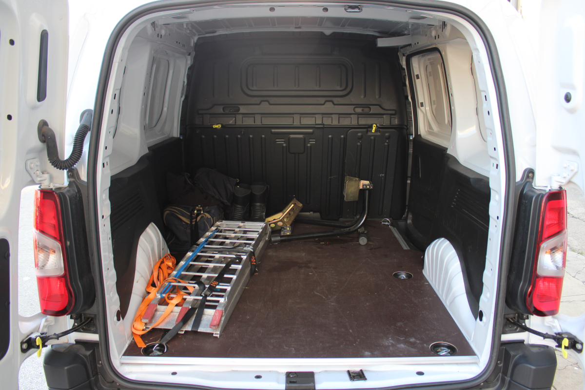 Toyota PROACE CITY — 13