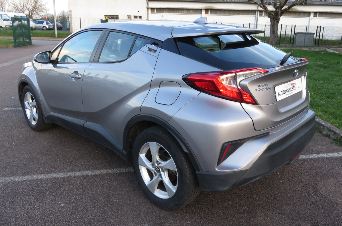 Toyota C-HR — 7