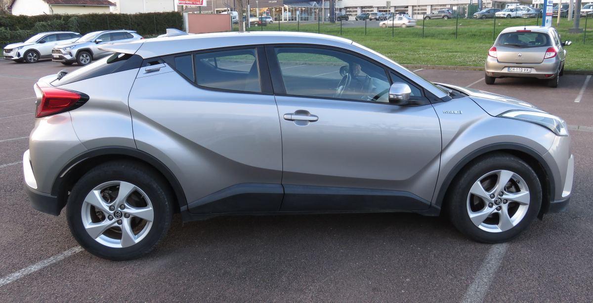 Toyota C-HR — 4