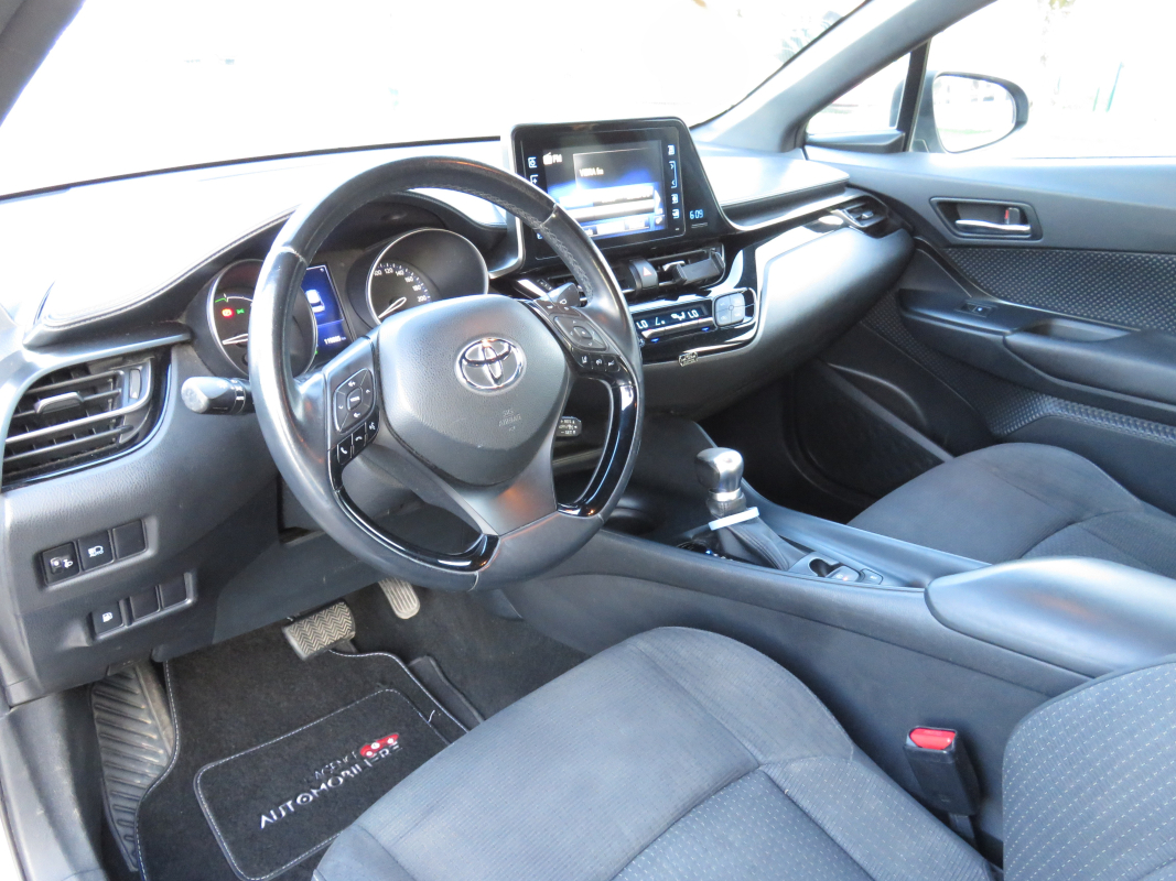 Toyota C-HR — 9