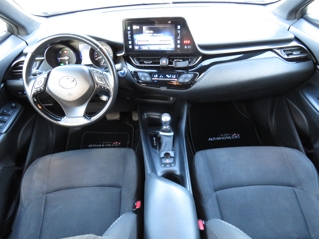 Toyota C-HR — 10