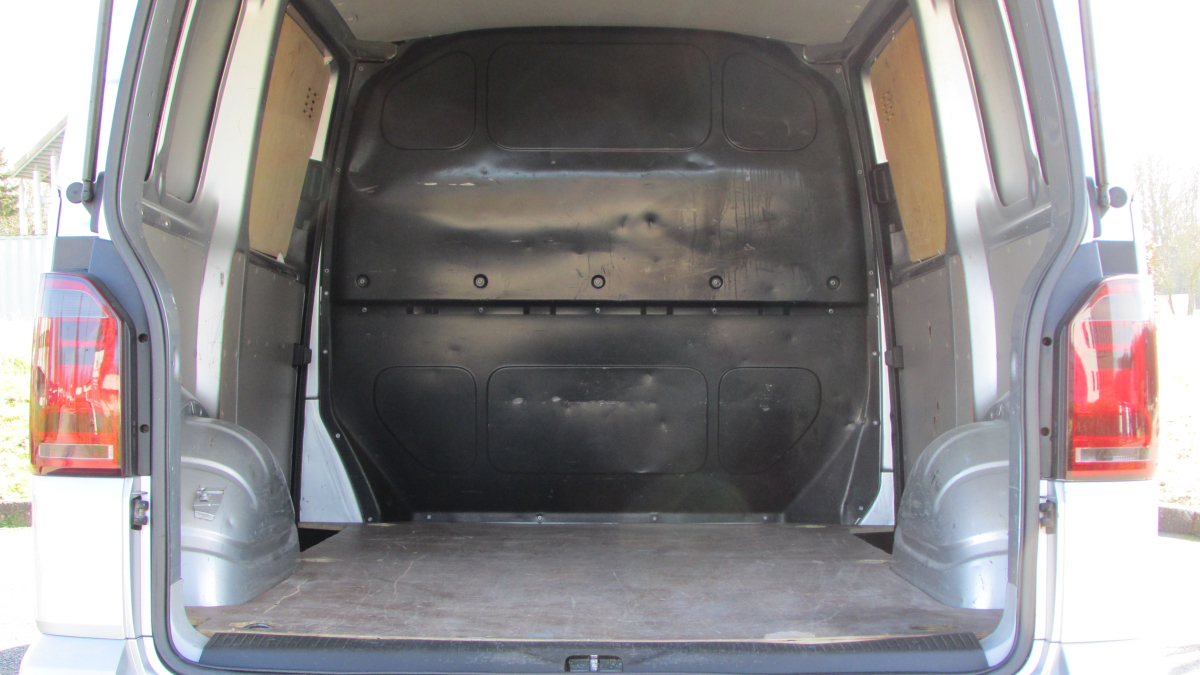 Volkswagen Transporter — 8
