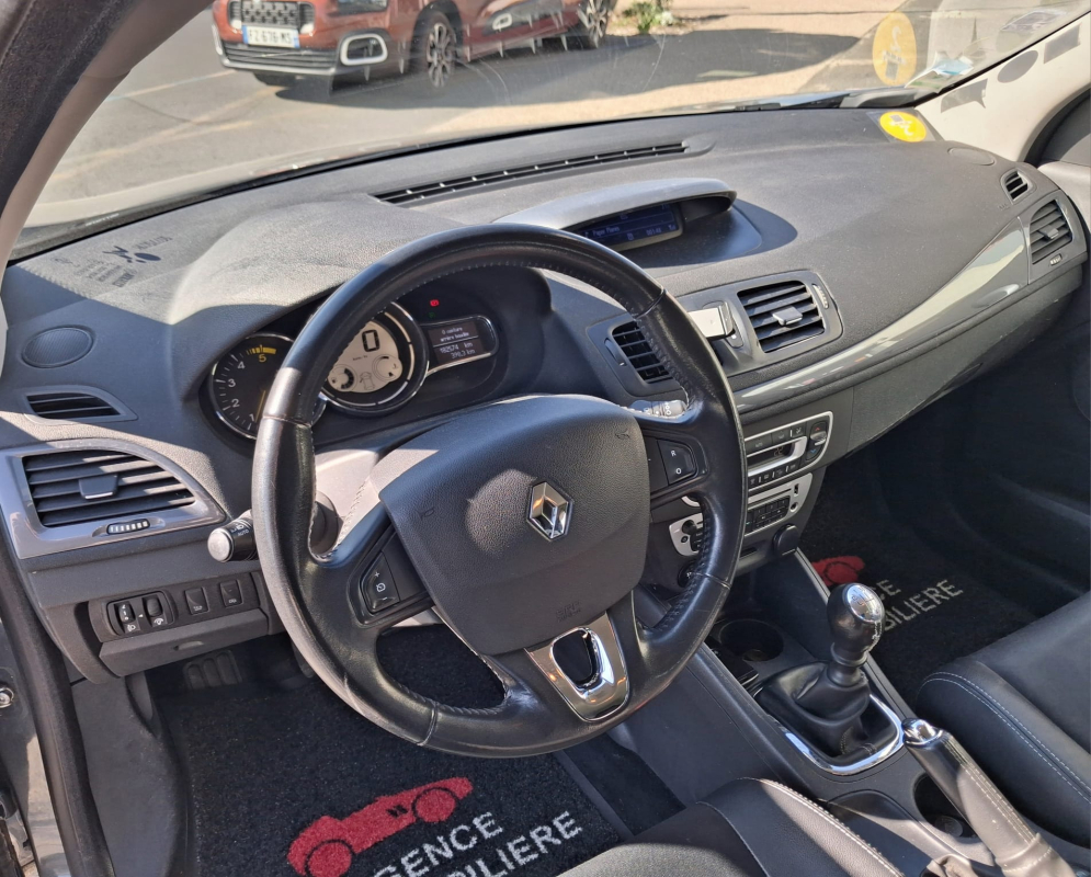 Renault Megane — 10