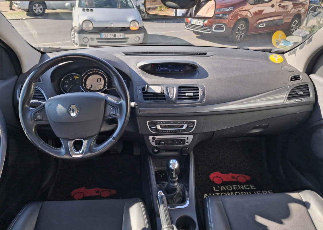 Renault Megane — 9