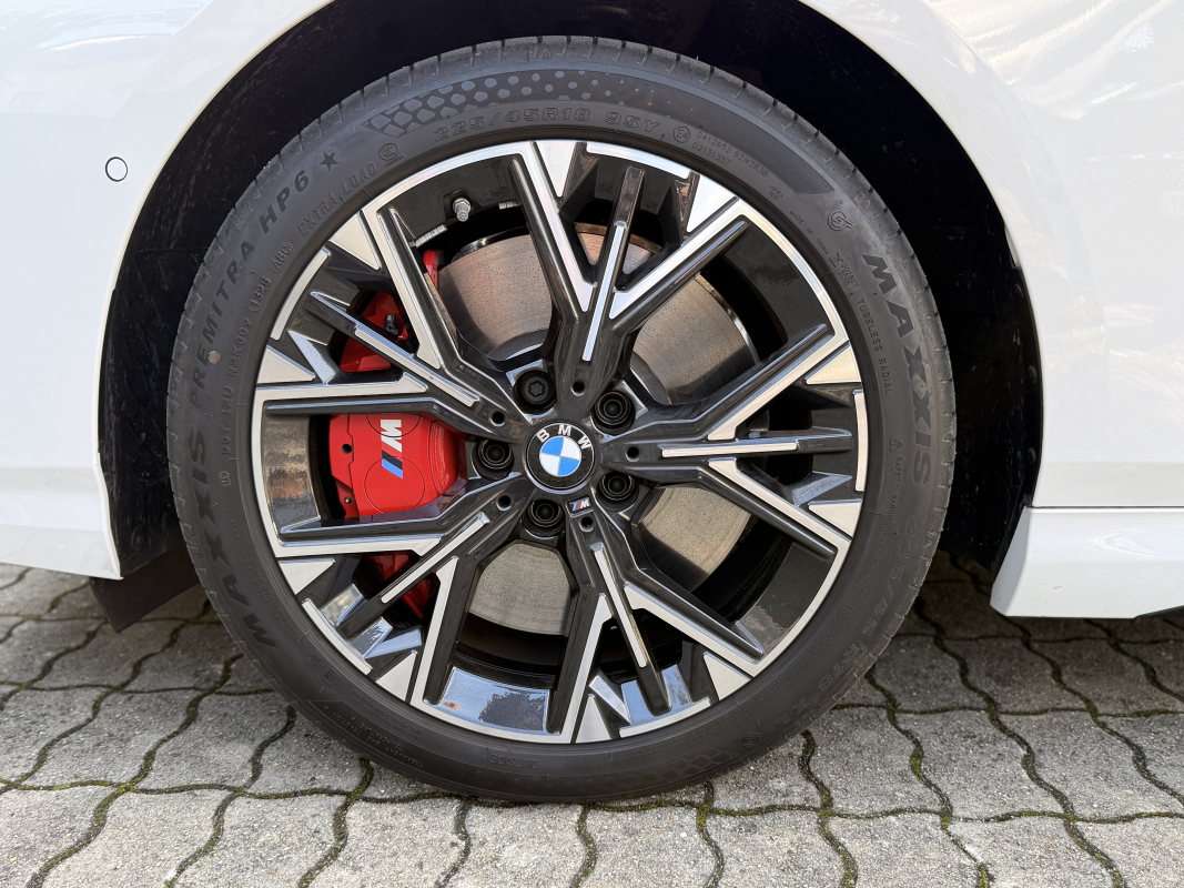 Bmw Série 1 — 24
