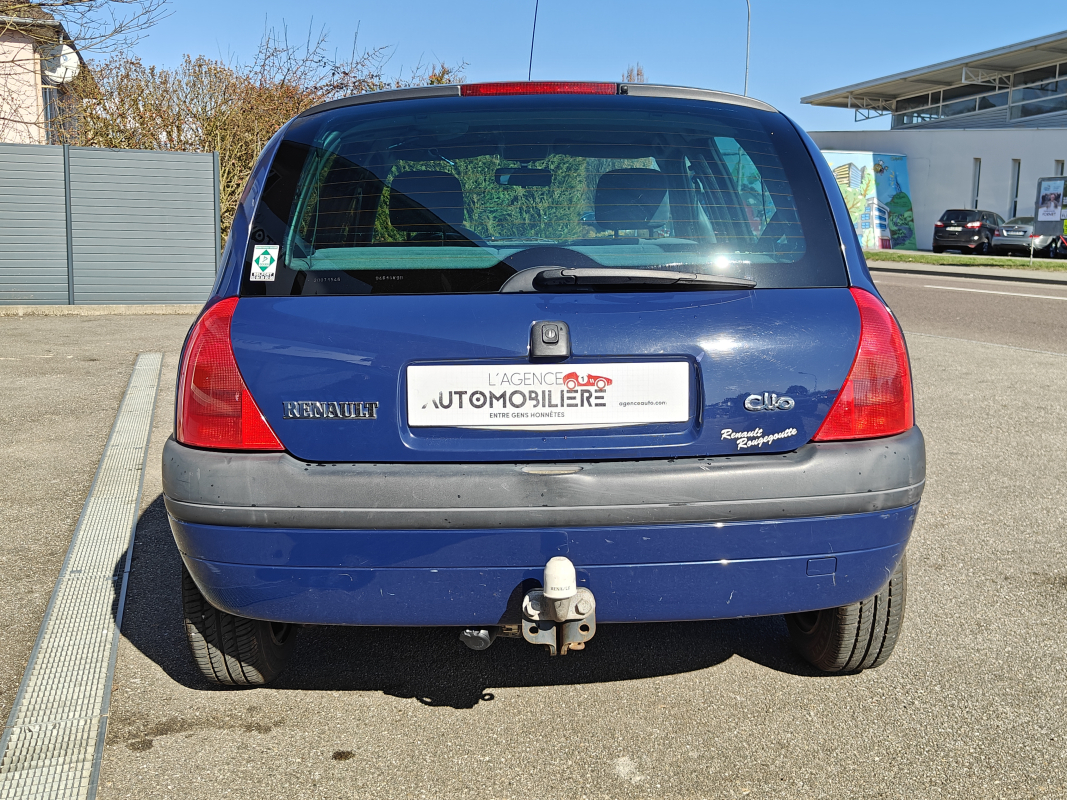 Renault Clio — 6