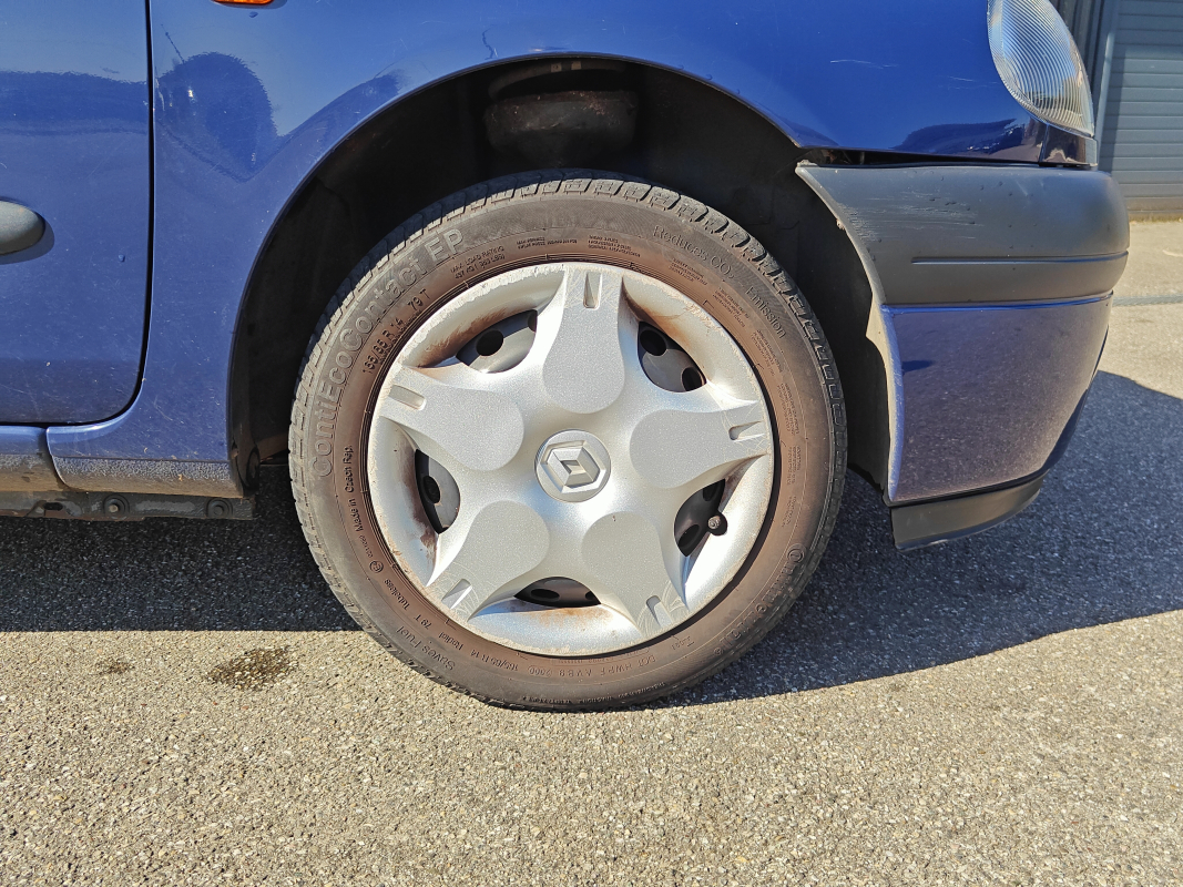 Renault Clio — 9