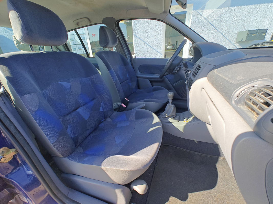 Renault Clio — 15