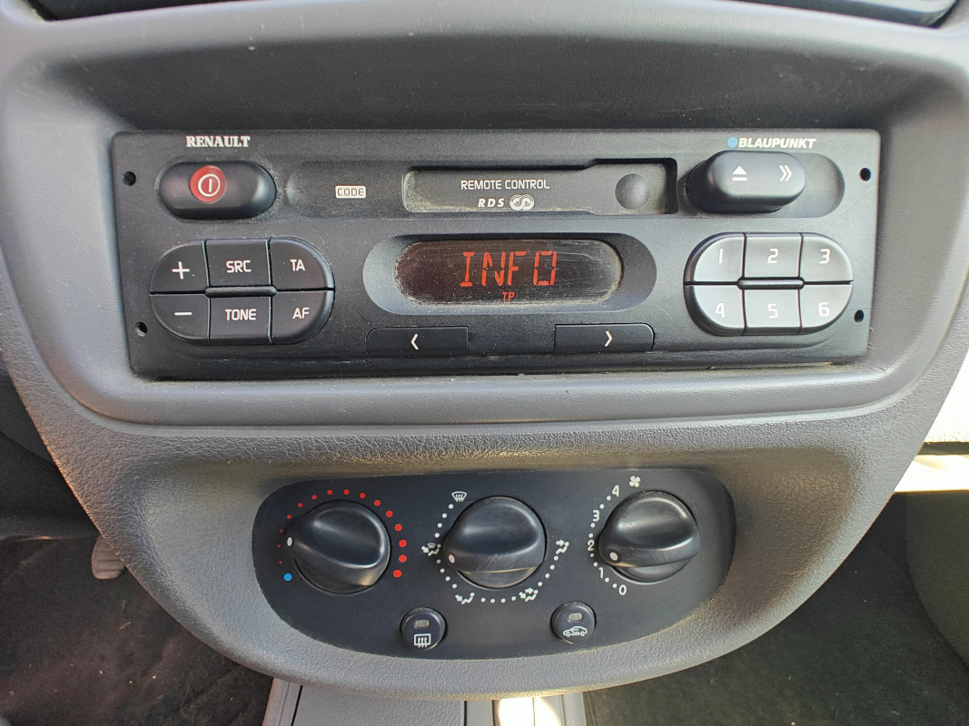 Renault Clio — 26