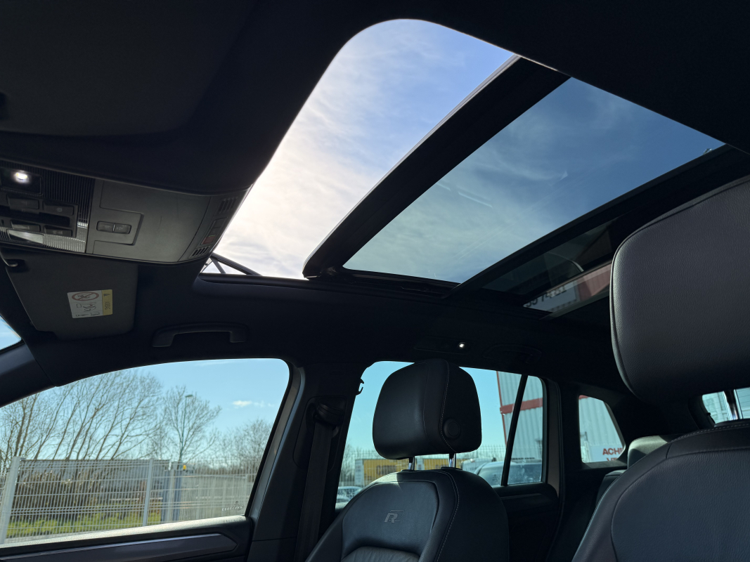 Volkswagen Tiguan — 17