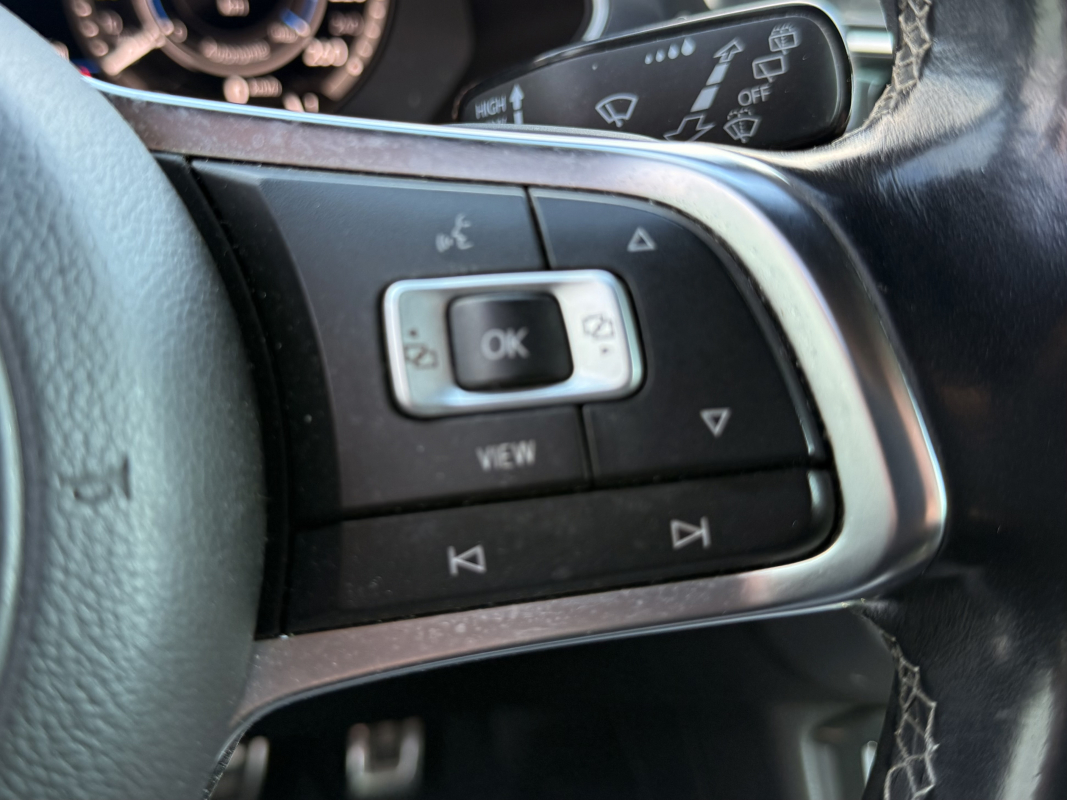 Volkswagen Tiguan — 20