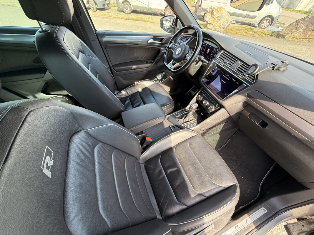 Volkswagen Tiguan — 14