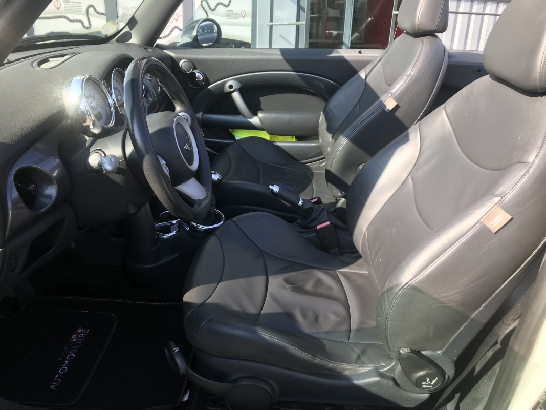 Mini Mini Cabriolet — 21