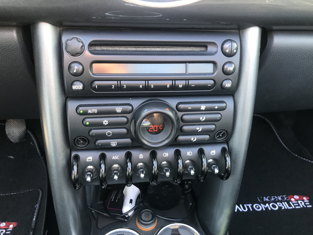 Mini Mini Cabriolet — 17