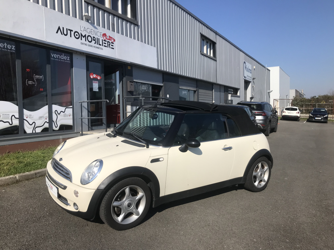 Mini Mini Cabriolet — 32