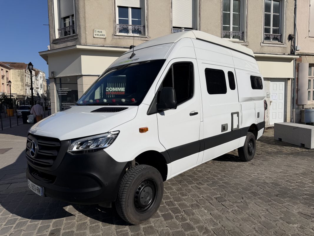 Hymer Grand Canyon — 9