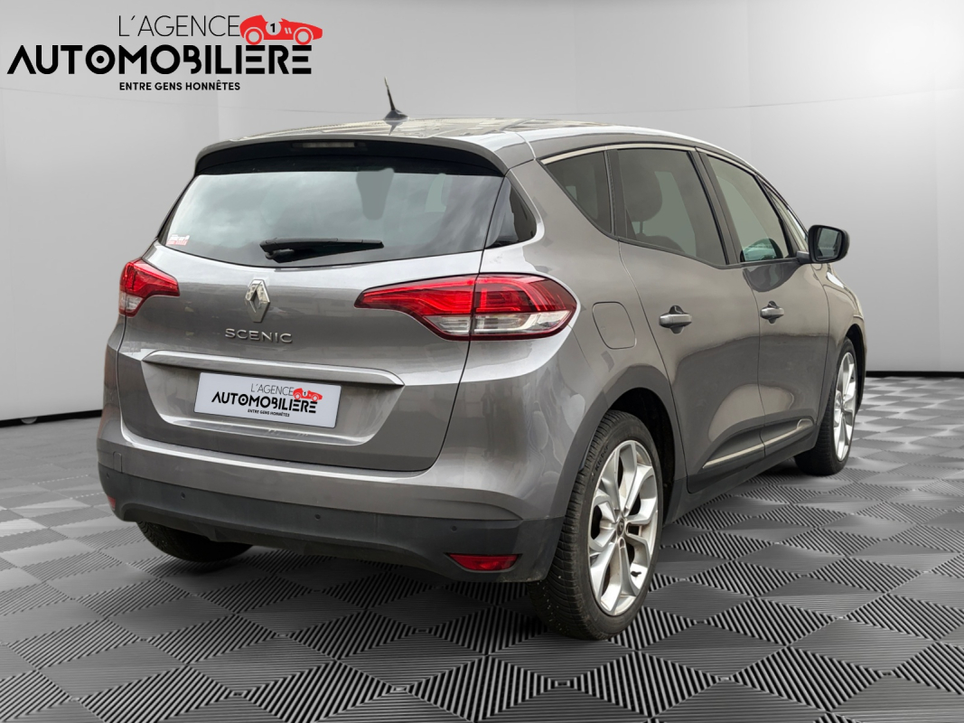 Renault Scenic — 4