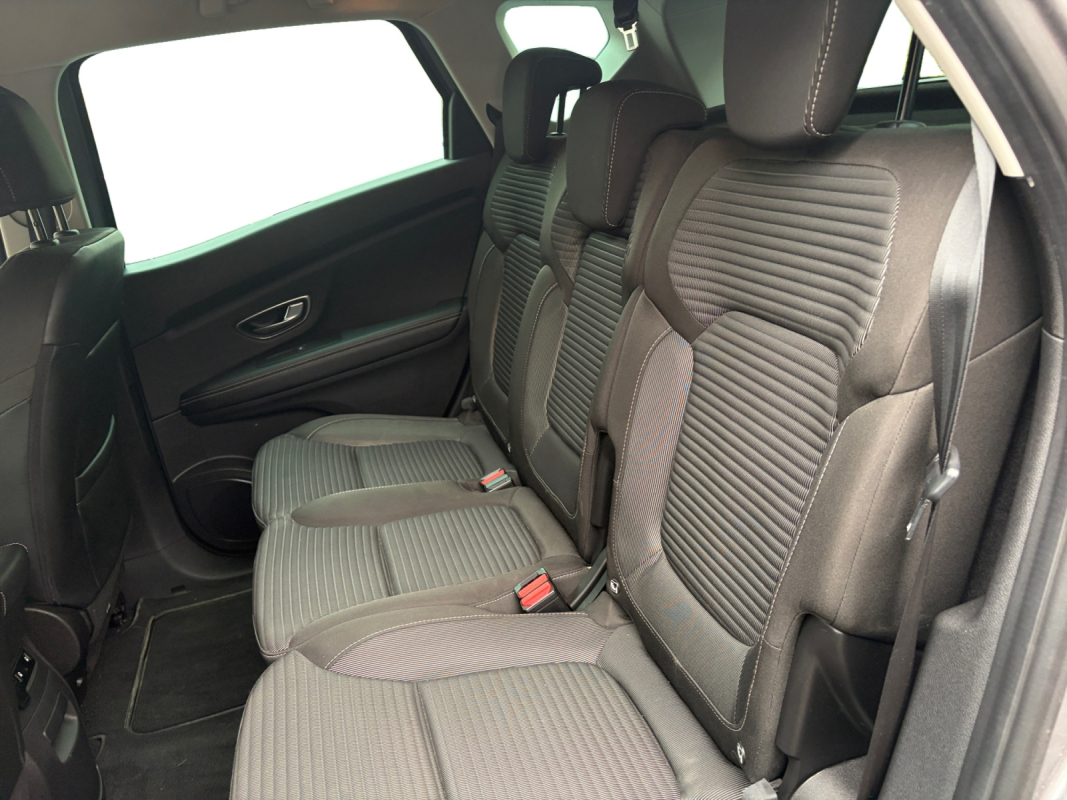 Renault Scenic — 16