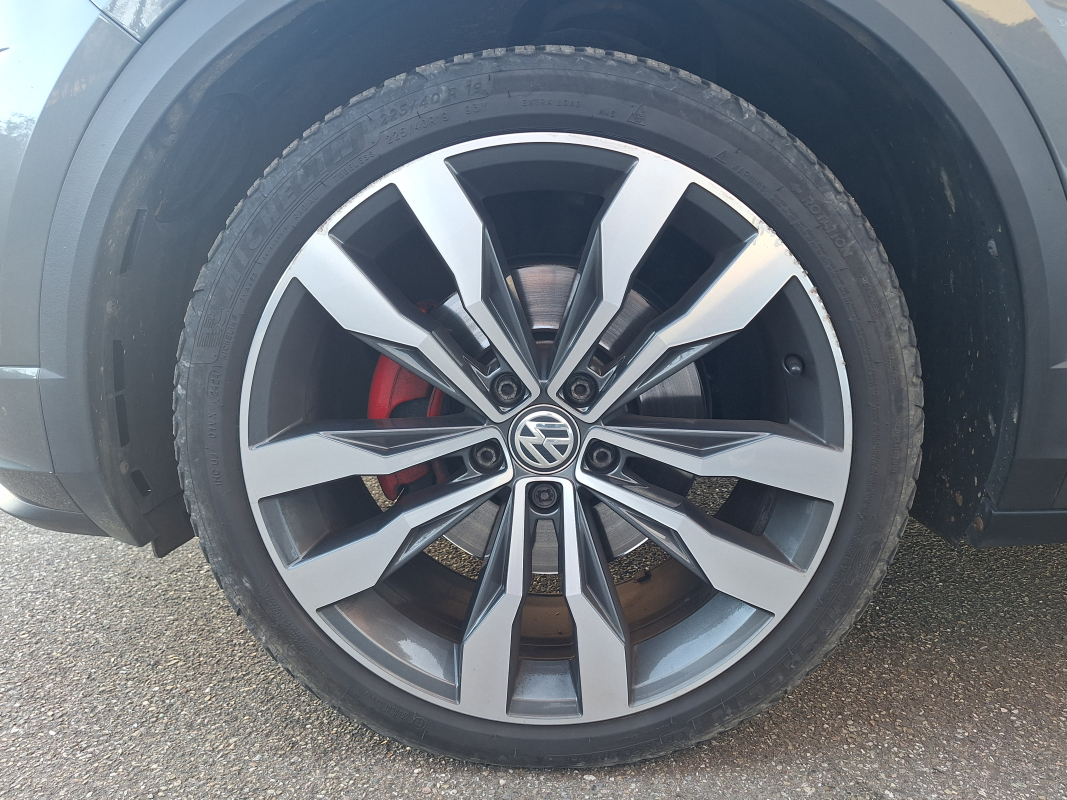 Volkswagen T-roc — 32