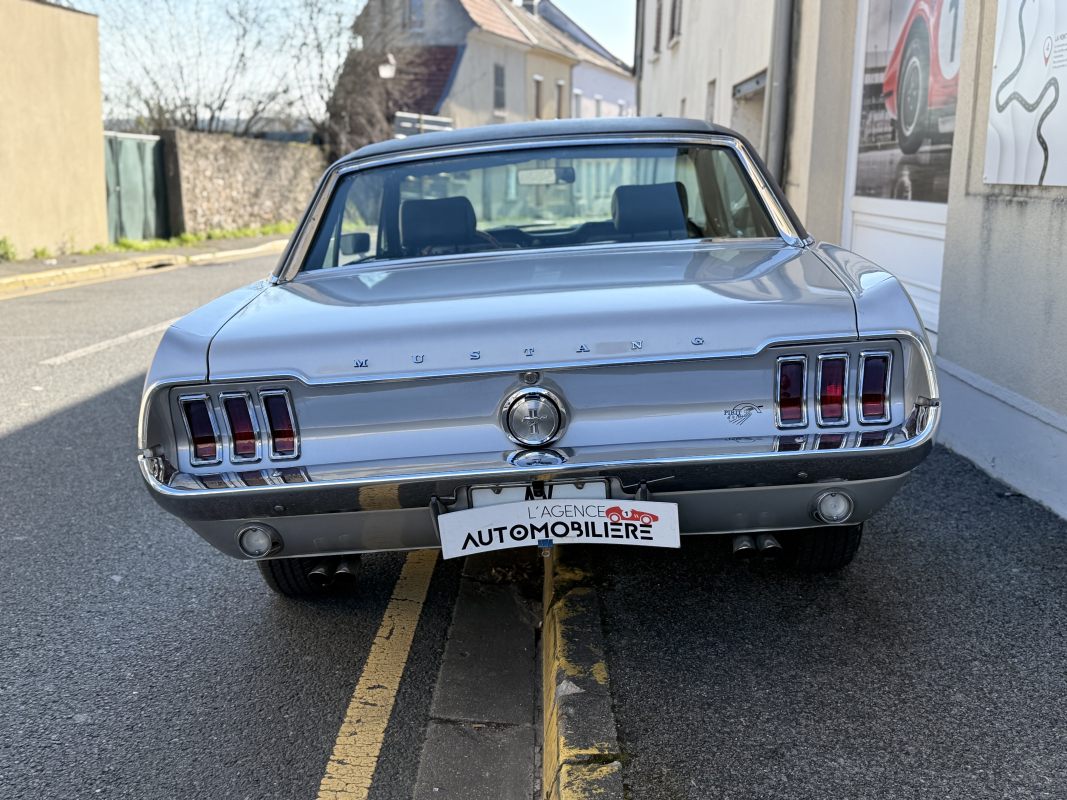 Ford Mustang — 6