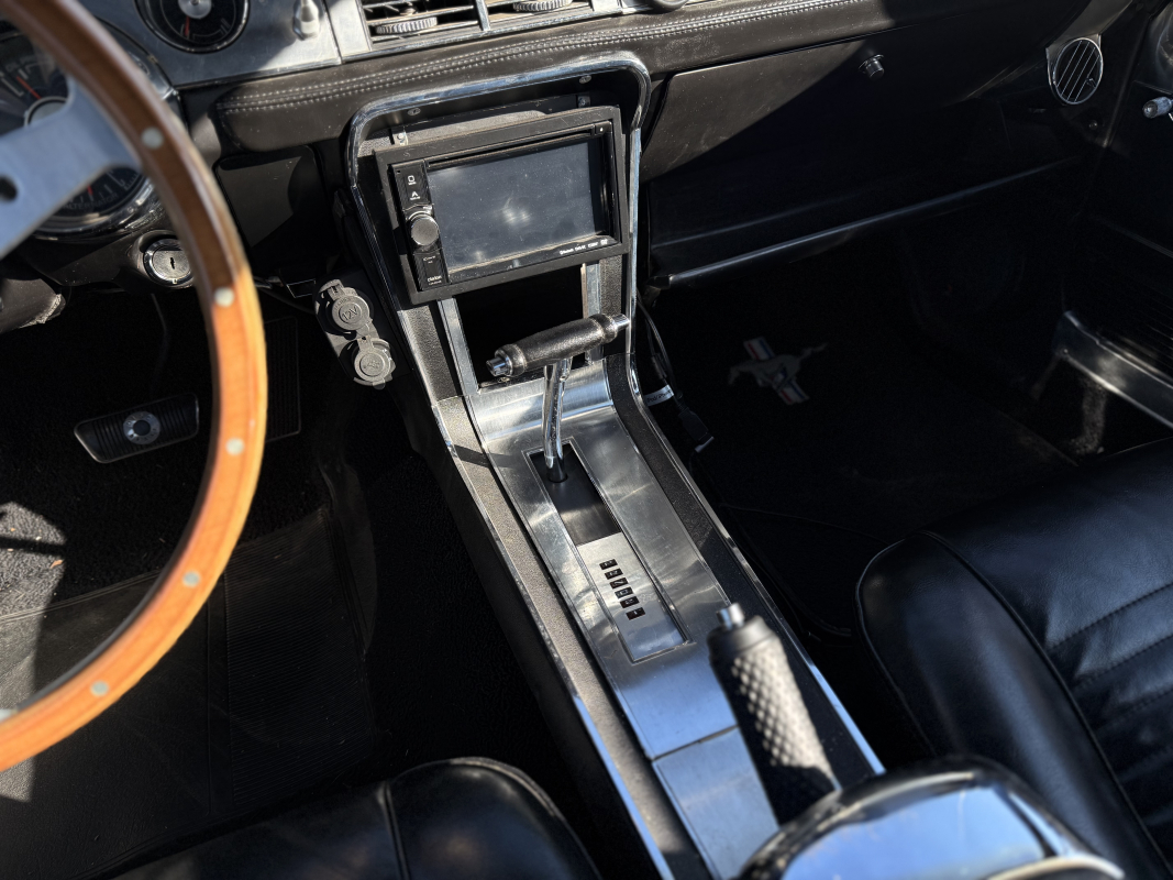 Ford Mustang — 24
